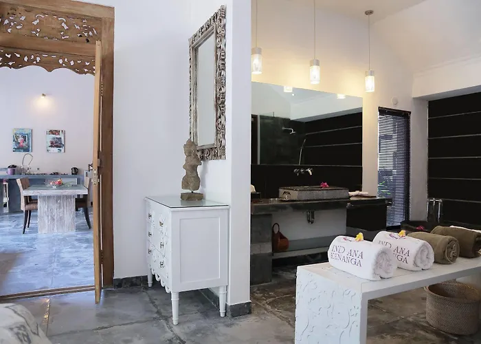 Indiana Kenanga Boutique &